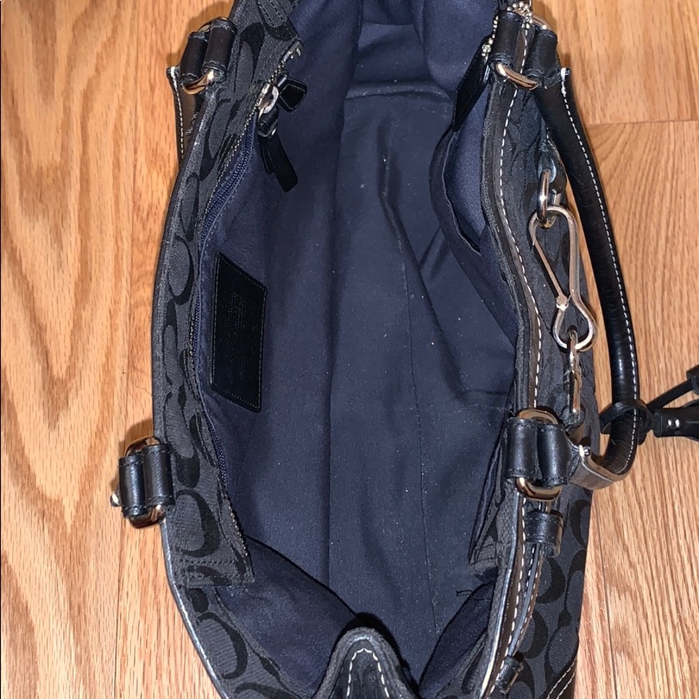 Coach Handbag - Picture 2 of 3